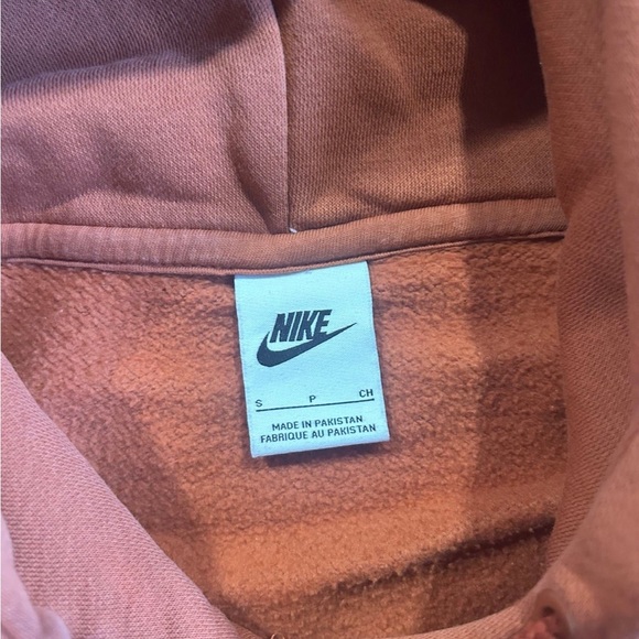 Women’s Nike Sweatshirt - Picture 3 of 3